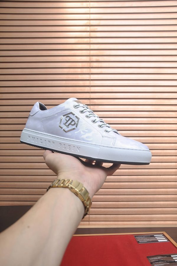 Philipp Plein Camouflage Hexagon Low-Top Sneaker – White & Light Grey