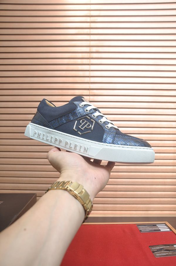 Philipp Plein Croc-Embossed Hexagon Low-Top Sneaker – Navy Blue
