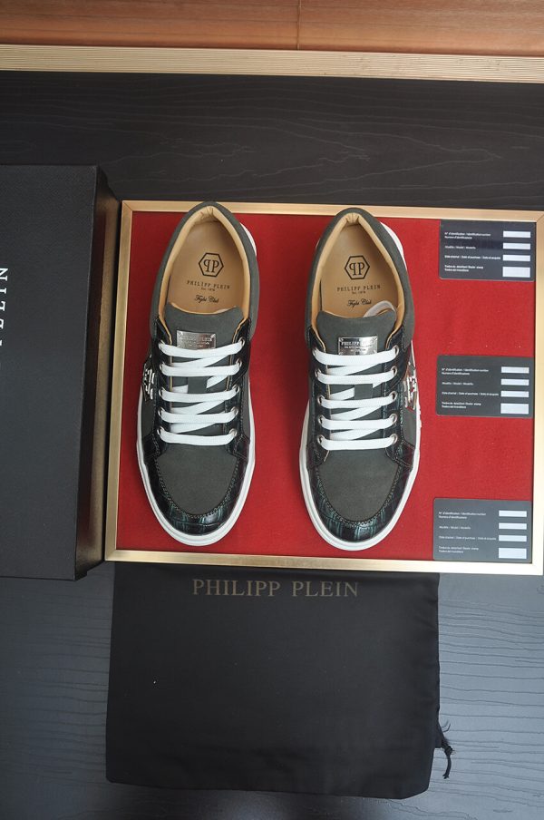 Philipp Plein Croc-Embossed Hexagon Low-Top Sneaker – Olive & Metallic Green