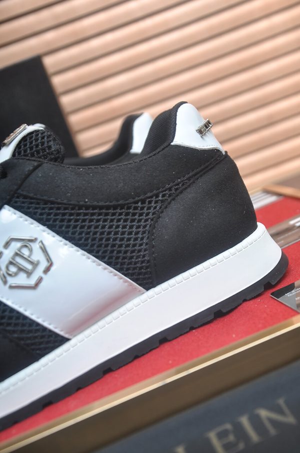 Philipp Plein Hexagon Runner Sneaker – Black & White
