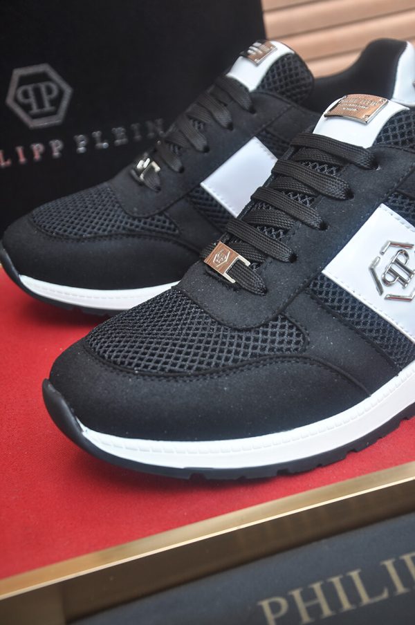Philipp Plein Hexagon Runner Sneaker – Black & White