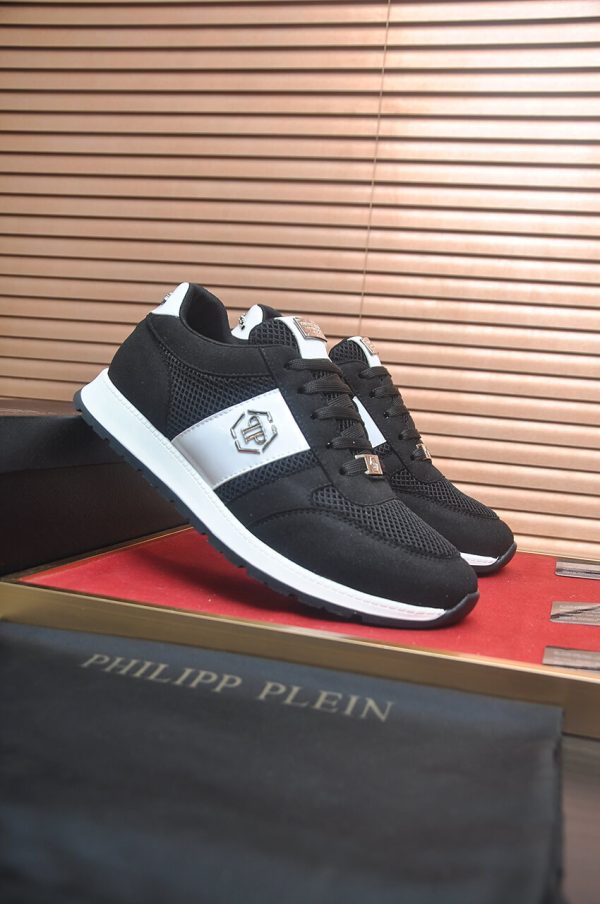 Philipp Plein Hexagon Runner Sneaker – Black & White