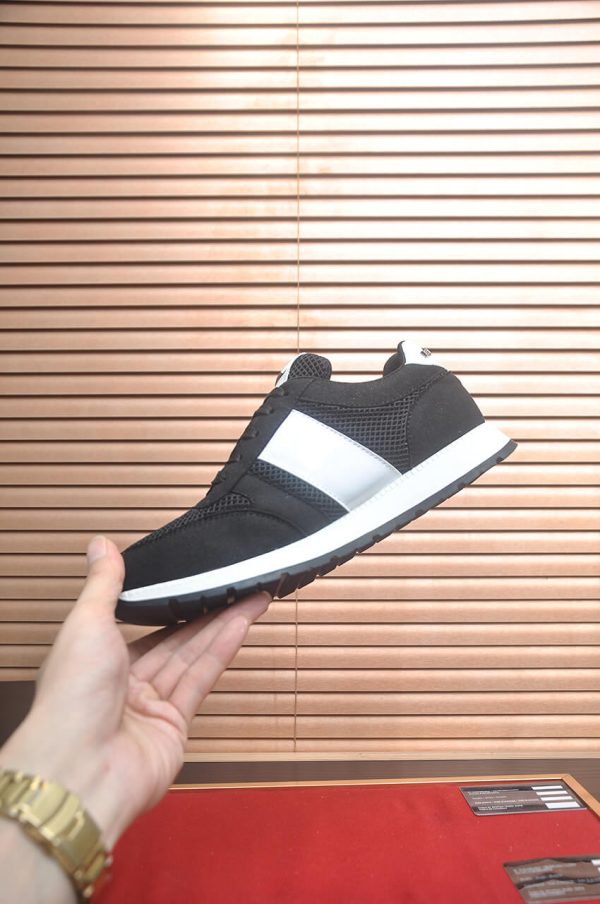 Philipp Plein Hexagon Runner Sneaker – Black & White