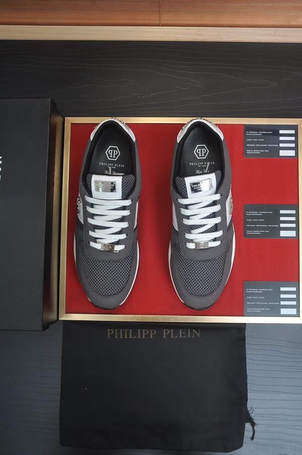 Philipp Plein Hexagon Runner Sneaker – Grey & White (2) Philipp Plein Hexagon Runner Sneaker – Grey & White