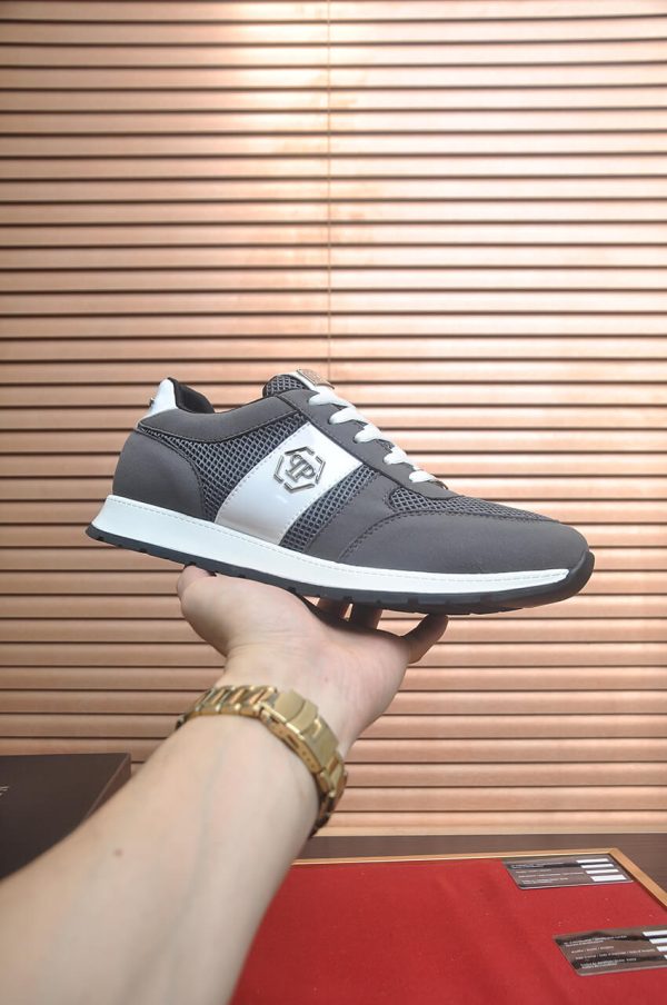 Philipp Plein Hexagon Runner Sneaker – Grey & White (3) Philipp Plein Hexagon Runner Sneaker – Grey & White