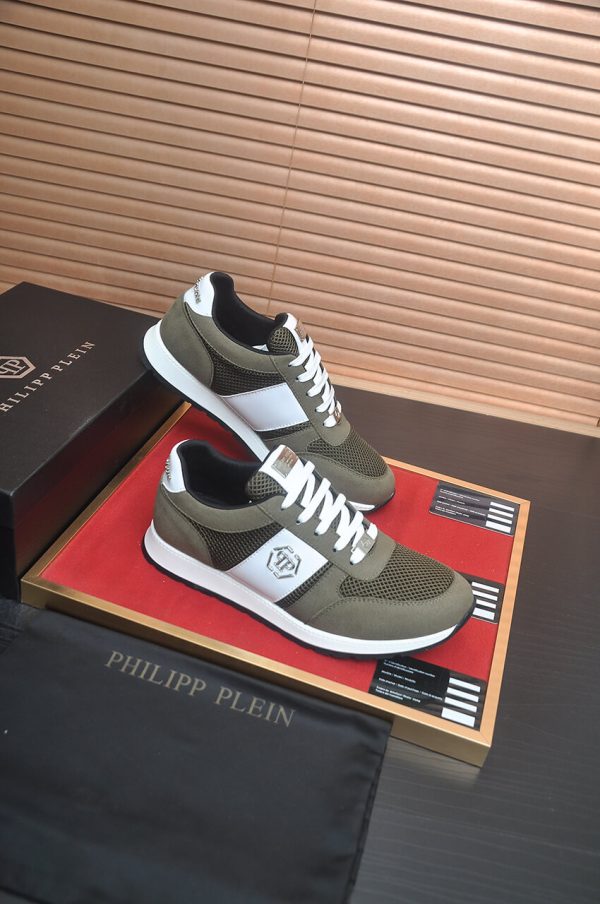Philipp Plein Hexagon Runner Sneaker – Olive Green & White