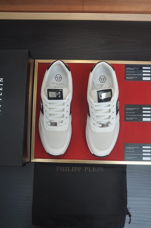Philipp Plein Hexagon Runner Sneaker – White & Black (2) Philipp Plein Hexagon Runner Sneaker – White & Black