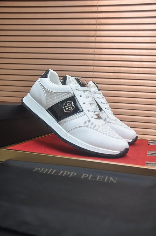 Philipp Plein Hexagon Runner Sneaker – White & Black (3) Philipp Plein Hexagon Runner Sneaker – White & Black