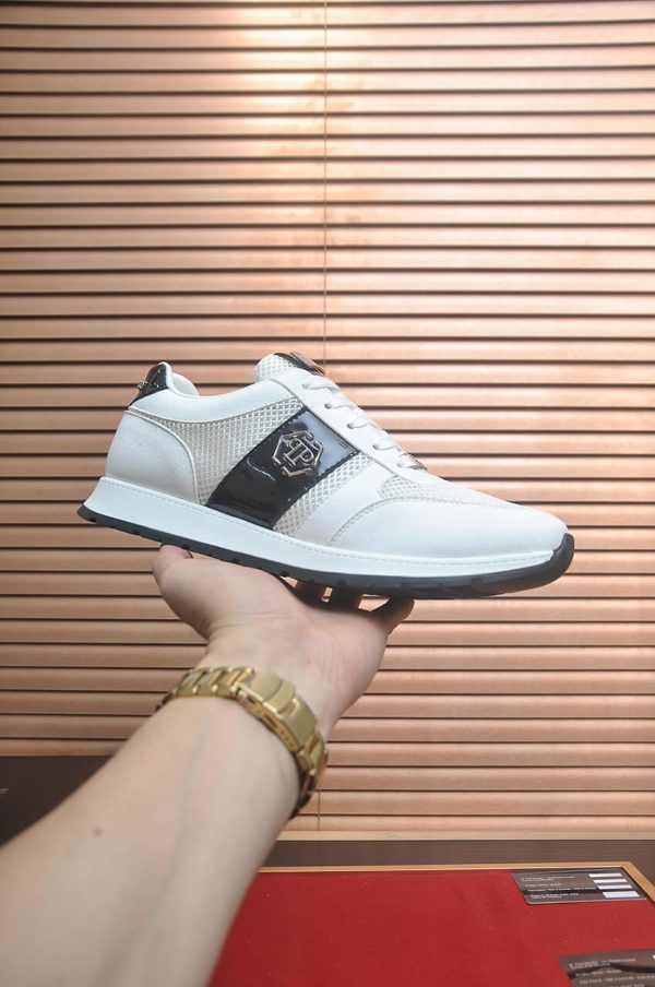 Philipp Plein Hexagon Runner Sneaker – White & Black (5) Philipp Plein Hexagon Runner Sneaker – White & Black