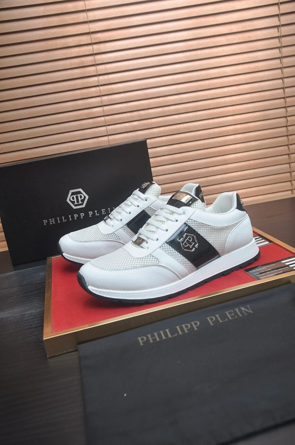 Philipp Plein Hexagon Runner Sneaker – White & Black (7) Philipp Plein Hexagon Runner Sneaker – White & Black