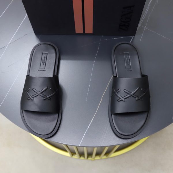 Zegna Signature Stitch Leather Slides – Black