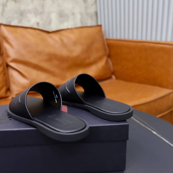 Zegna Signature Stitch Leather Slides – Black