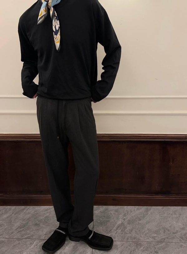 Brunello Cucinelli Cotton Linen Panama Texture Pleated Trousers- Black (3) Brunello Cucinelli Cotton Linen Panama Texture Pleated Trousers- Black
