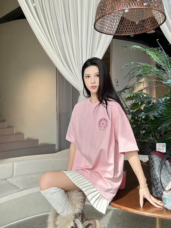 Chrome Hearts Horseshoe Logo Pocket T-Shirt- Pink
