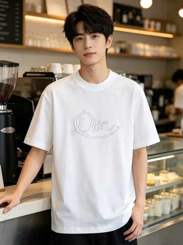 Dior Ribbon Script Logo Detailed Crewneck T-Shirt- White