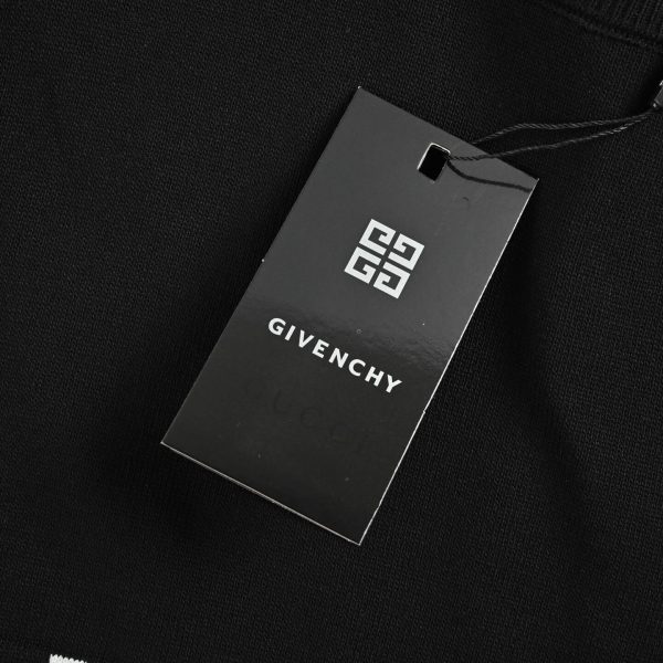 Givenchy 4G Logo T-Shirt- Black