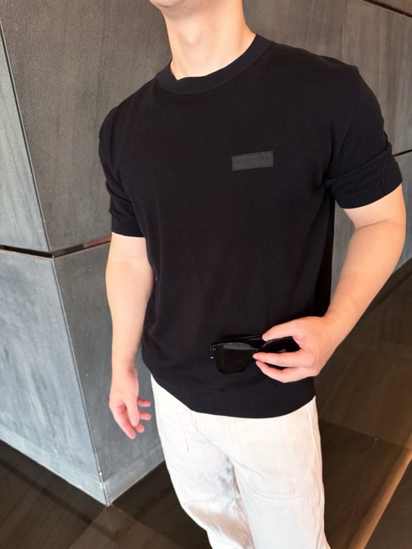 Givenchy Logo Patch T-Shirt- Black (2) Givenchy Logo Patch T-Shirt- Black