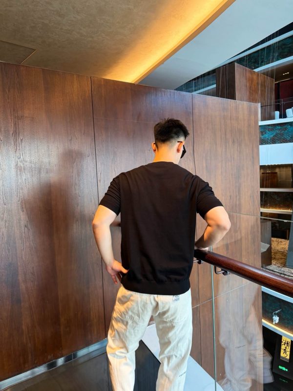 Givenchy Logo Patch T-Shirt- Black (3) Givenchy Logo Patch T-Shirt- Black