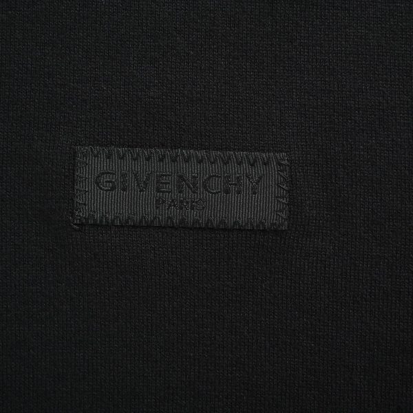 Givenchy Logo Patch T-Shirt- Black (6) Givenchy Logo Patch T-Shirt- Black