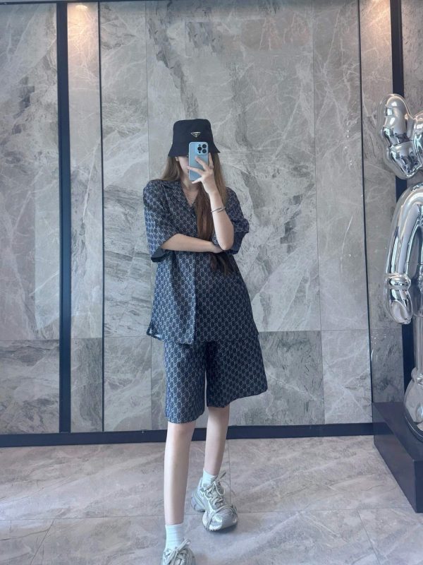 Gucci GG Silk Jacquard Bowling Shirt-Dark Grey