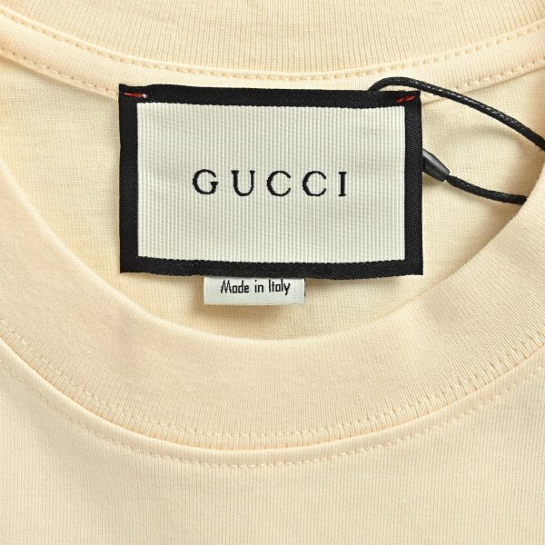 Gucci x Crayon Shin-chan Graphic T-shirt- Cream
