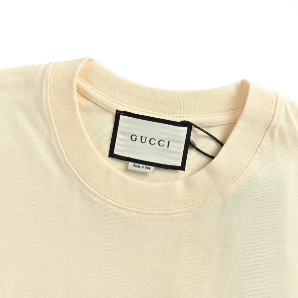 Gucci x Crayon Shin-chan Graphic T-shirt- Cream