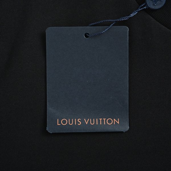 Louis Vuitton Cotton Inside Out Long Sleeve Crew Neck T-Shirt- Black (7) Louis Vuitton Cotton Inside Out Long Sleeve Crew Neck T-Shirt- Black