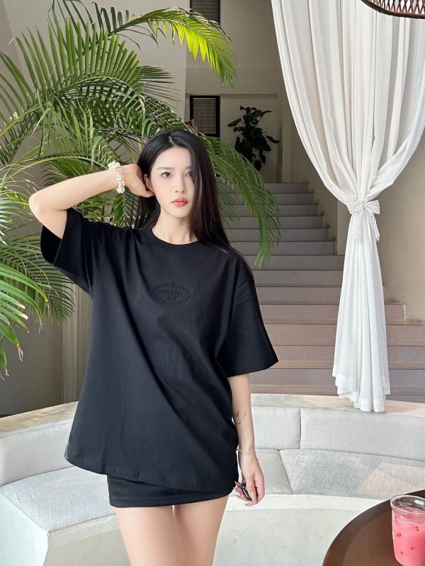 Prada Logo-Embroidered Cotton T-Shirt- Black