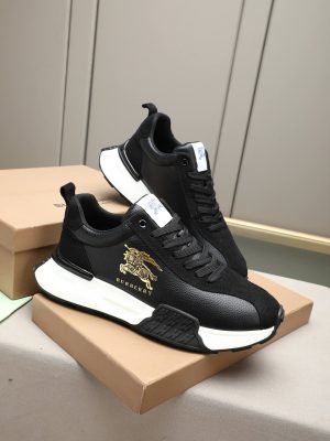Burberry Equestrian Knight Low-Top Sneaker in Black