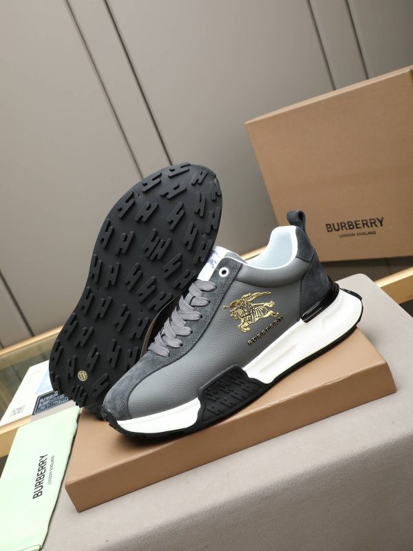 Burberry Equestrian Knight Low-Top Sneaker in Grey