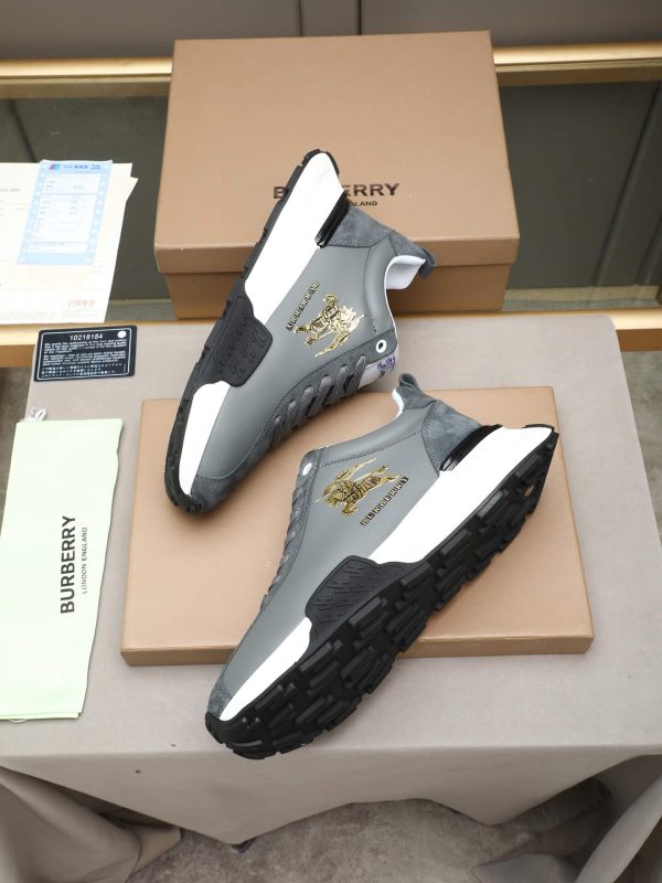 Burberry Equestrian Knight Low-Top Sneaker in Grey