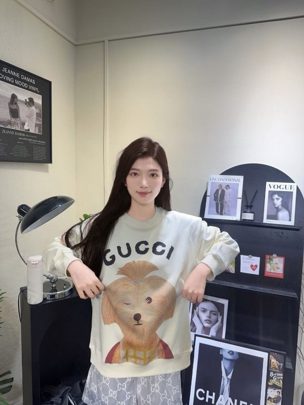 Gucci Children's Dog Illustration Crewneck Sweatshirt Ivory