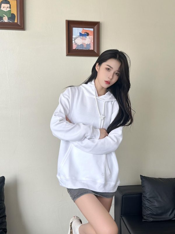 Louis Vuitton Pullover Hoodie Monogram Flower Toggle White (5) Louis Vuitton Pullover Hoodie Monogram Flower Toggle White