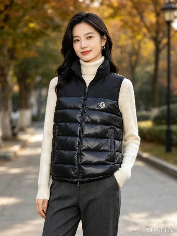 Moncler Cerces Paneled Down Vest Black (2) Moncler Cerces Paneled Down Vest Black
