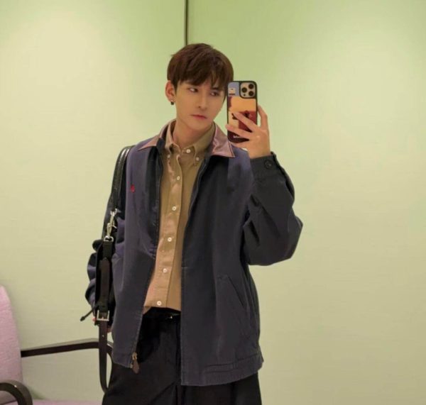 Prada Cotton Canvas Blouson - Leather-Trimmed Collar Navy Blue (1) Prada Cotton Canvas Blouson - Leather-Trimmed Collar Navy Blue